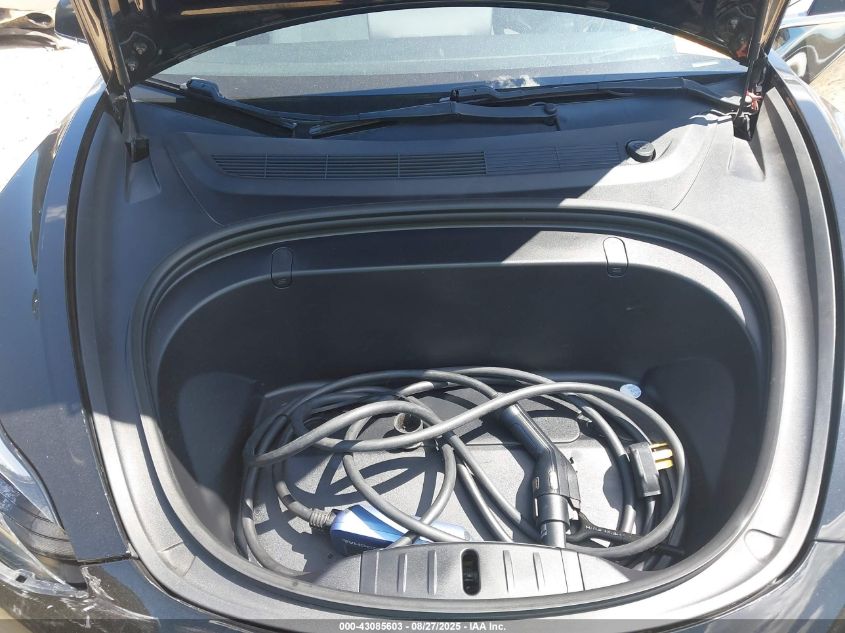 2019 Tesla Model 3 Long Range/Performance VIN: 5YJ3E1EB4KF422162 Lot: 43085603