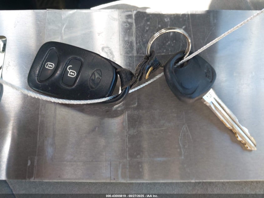 2009 Hyundai Santa Fe Gls VIN: 5NMSG73D09H295688 Lot: 43085619