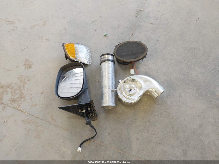 2000 Dodge Ram 2500 St VIN: 1B7KF23W2YJ157702 Lot: 43086196