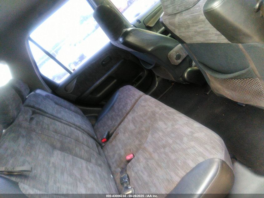 2002 Honda Cr-V Lx VIN: JHLRD784X2C023270 Lot: 43086234