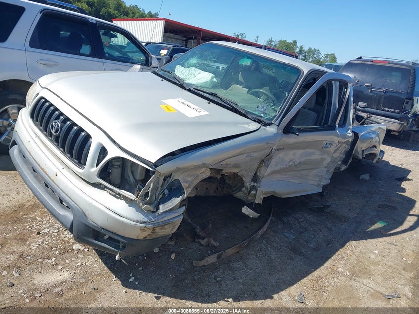 5TEWM72N41Z748509 2001 TOYOTA TACOMA photo no. 2