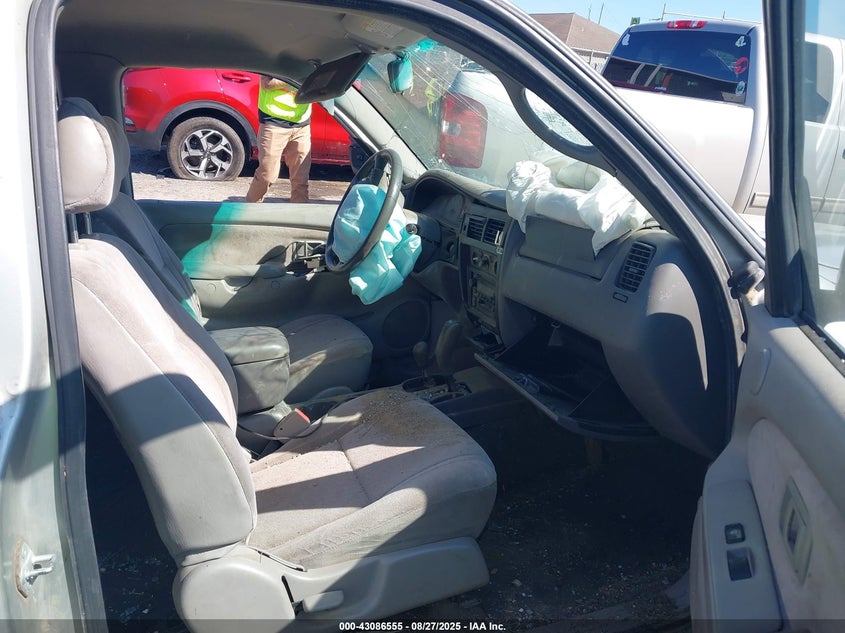 5TEWM72N41Z748509 2001 TOYOTA TACOMA photo no. 5