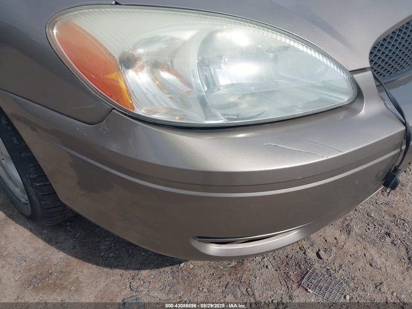 2005 Ford Taurus Se VIN: 1FAFP53U55A292110 Lot: 43086596