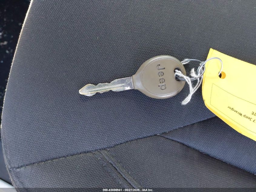 2017 Jeep Wrangler Unlimited Sport 4X4 VIN: 1C4BJWDG0HL750332 Lot: 43086941