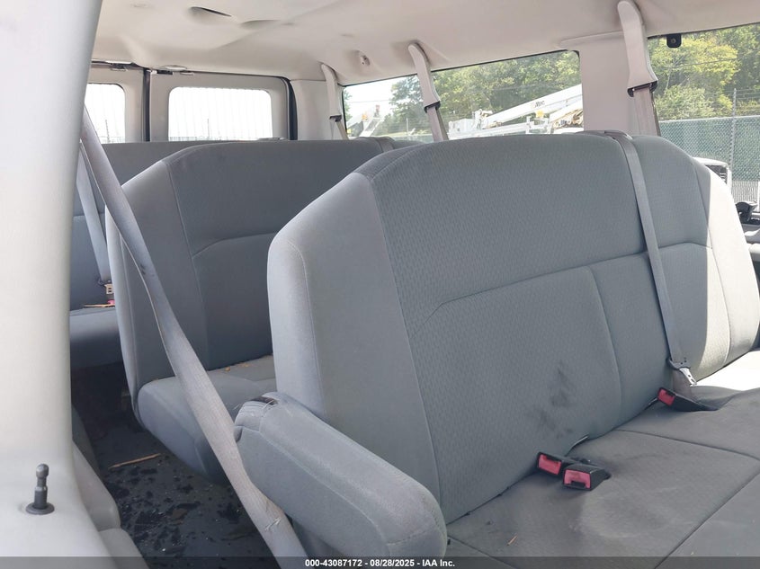 2008 Ford E-350 Super Duty Xl/Xlt VIN: 1FBNE31L48DB42197 Lot: 43087172