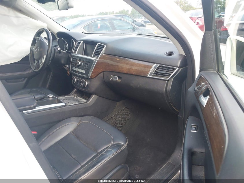 2015 MERCEDES-BENZ ML 350 - 4JGDA5JB5FA577696