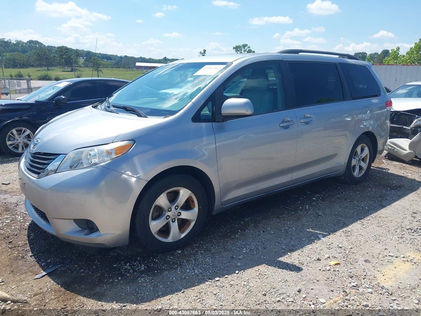 2013 TOYOTA SIENNA LE V6 8 PASSENGER - 5TDKK3DC3DS290293