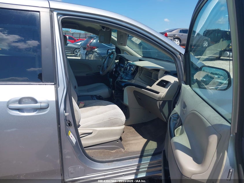 2013 TOYOTA SIENNA LE V6 8 PASSENGER - 5TDKK3DC3DS290293