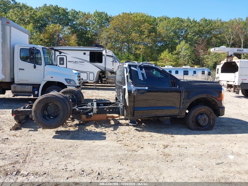 2023 Ford F-350 Chassis Xl VIN: 1FDRF3HN4PDA11041 Lot: 43087996