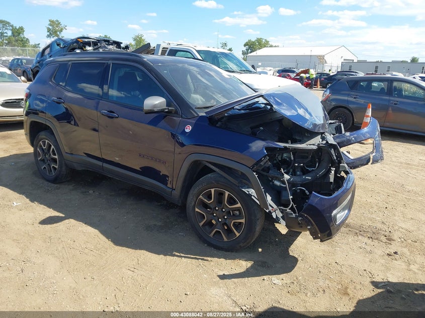 3C4NJDDB3KT747894 2019 Jeep Compass Trailhawk 4X4 auction photo 1