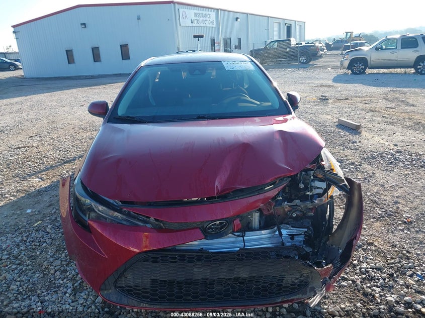 2022 TOYOTA COROLLA LE 5YFEPMAEXNP329028