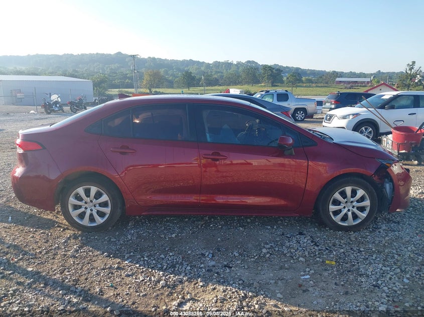 2022 TOYOTA COROLLA LE 5YFEPMAEXNP329028