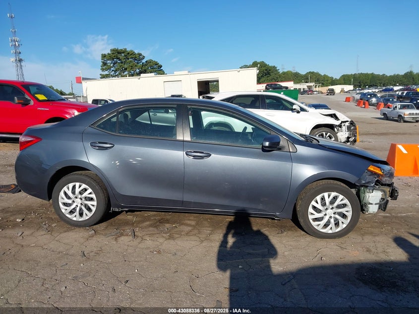 2017 TOYOTA COROLLA LE - 5YFBURHEXHP727035