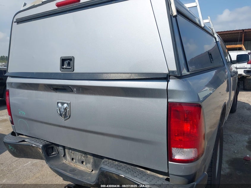 2019 Ram 1500 Classic Tradesman 4X2 6'4 Box VIN: 1C6RR6FG4KS613273 Lot: 43088436