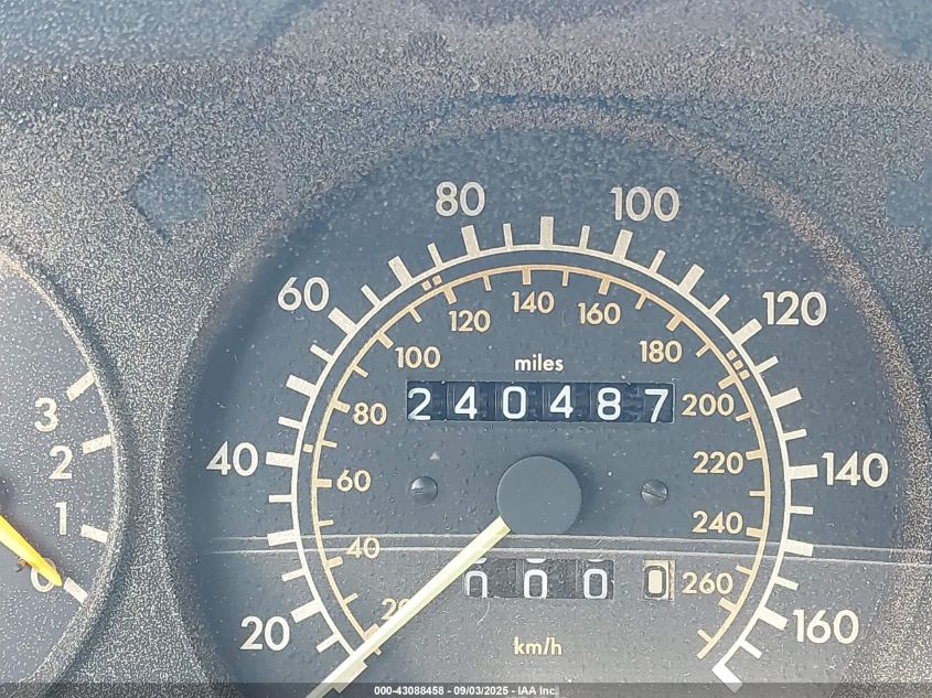 1986 Mercedes-Benz 560 Sec VIN: WDBCA45D5GA200646 Lot: 43088458