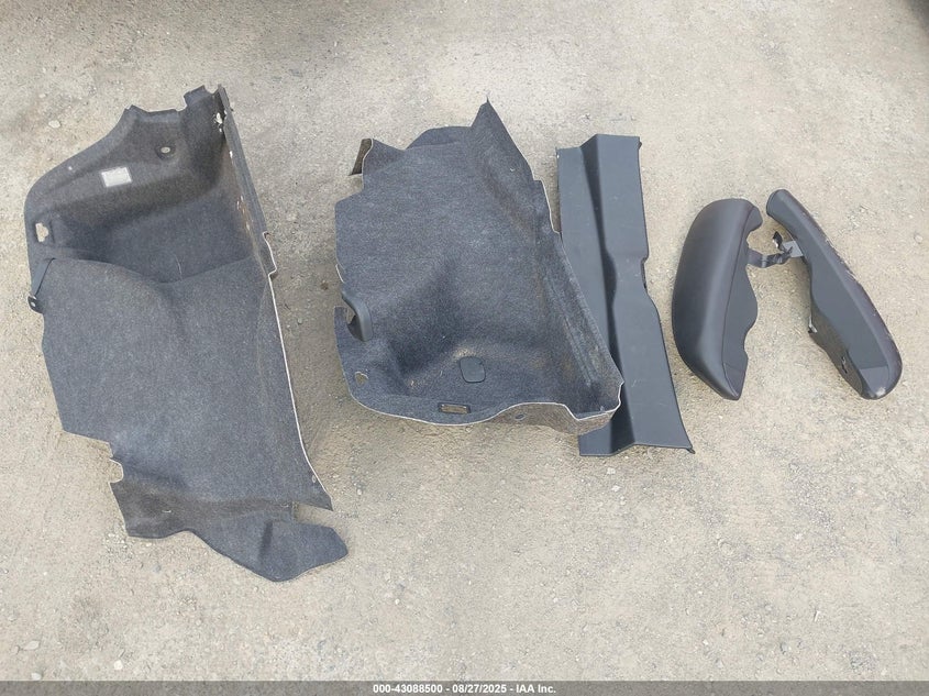 2016 CHRYSLER 300 LIMITED - 2C3CCARG5GH234350