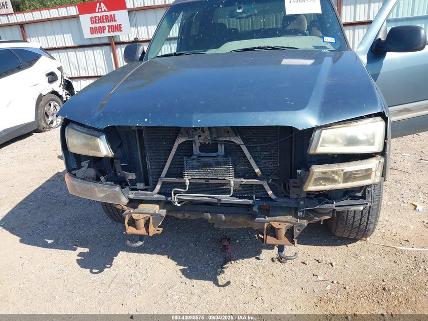 2006 Chevrolet Silverado 1500 Lt1 VIN: 2GCEC13T261175923 Lot: 43088575