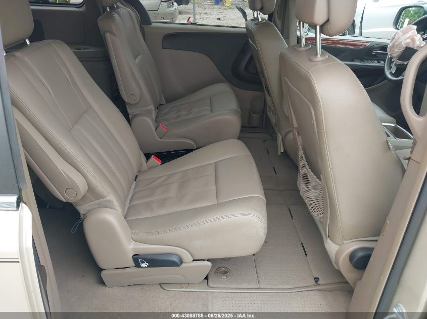 2015 Chrysler Town & Country Lx VIN: 2C4RC1AGXFR675529 Lot: 43088785