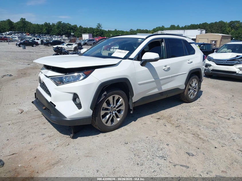 2020 TOYOTA RAV4 XLE PREMIUM - JTMC1RFV3LD045528