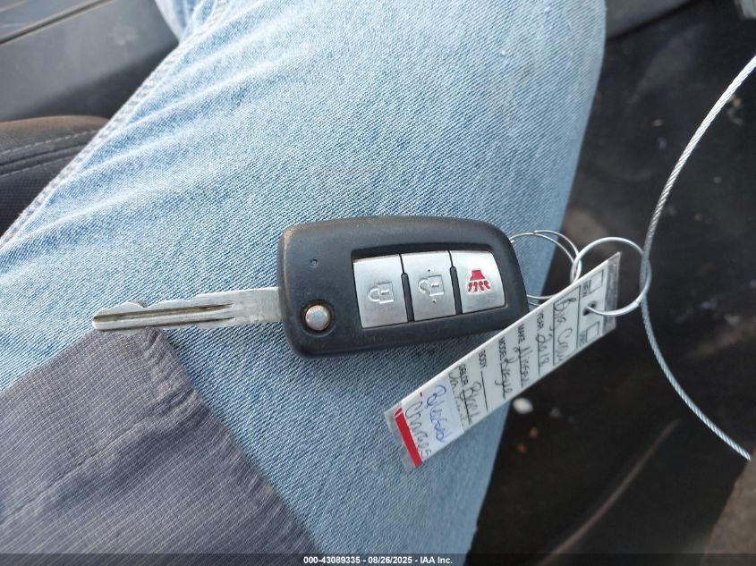 2018 Nissan Rogue S VIN: KNMAT2MV9JP573940 Lot: 43089335