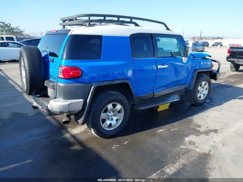 JTEBU11F870038054 2007 TOYOTA FJ CRUISER photo no. 4