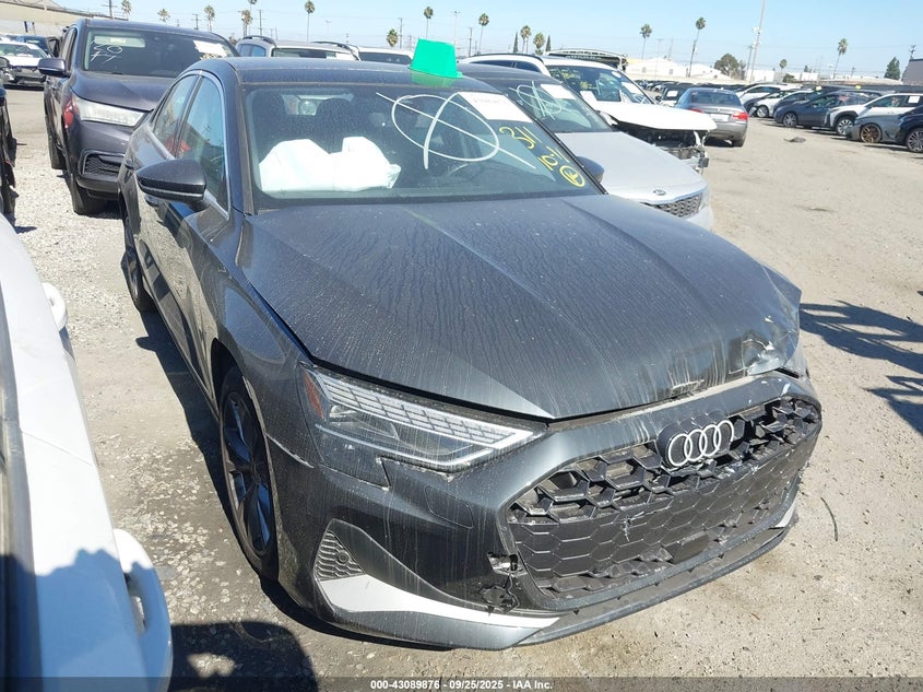 Vin: waugudgy8sa043646, lot: 43584128, audi a3 premium 40 tfsi quattro s tronic 20251