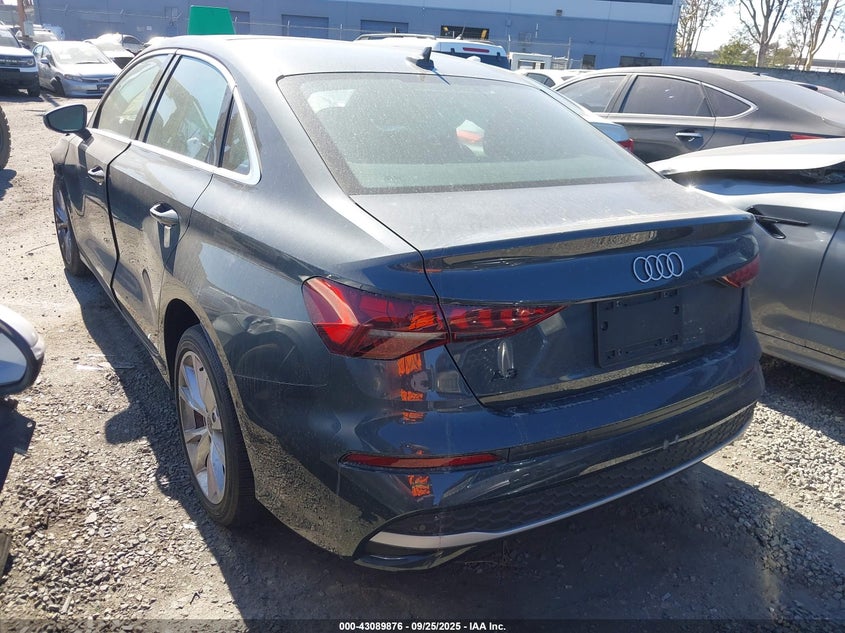 Vin: waugudgy8sa043646, lot: 43584128, audi a3 premium 40 tfsi quattro s tronic 20253