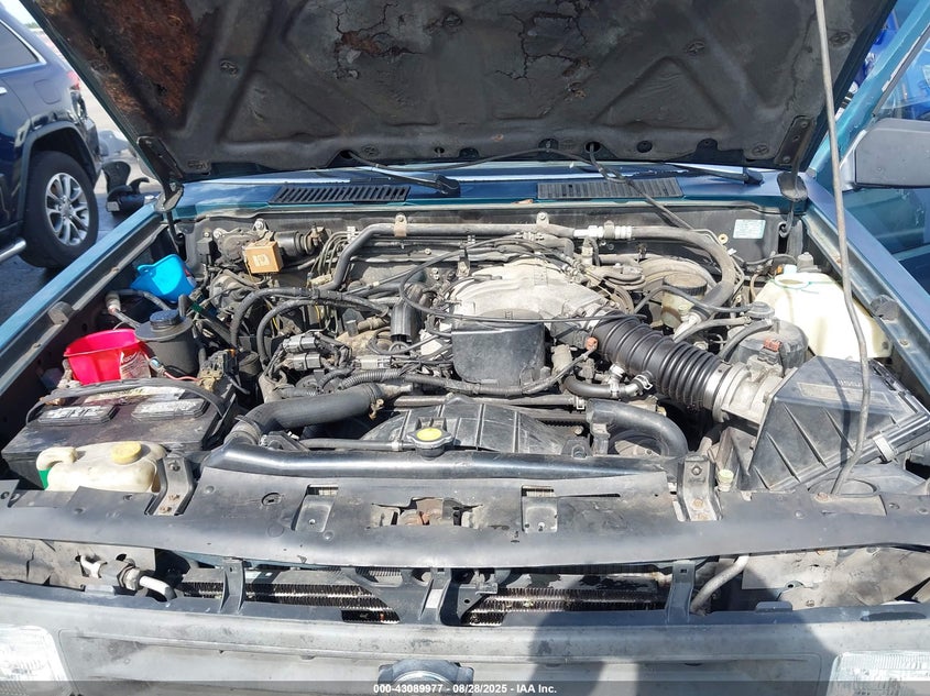 1995 Nissan Pathfinder Le/Se/Xe VIN: JN8HD17Y2SW069219 Lot: 43089977