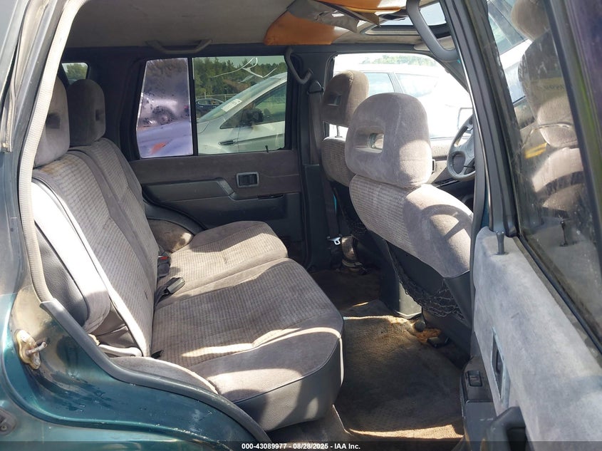 1995 Nissan Pathfinder Le/Se/Xe VIN: JN8HD17Y2SW069219 Lot: 43089977