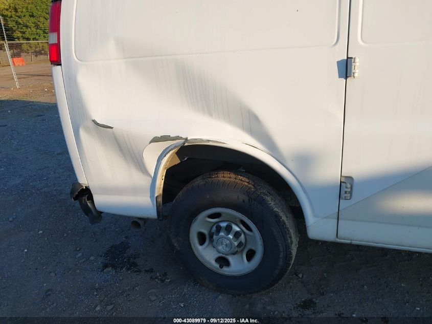 2015 Chevrolet Express 2500 Work Van VIN: 1GCWGFCF2F1153166 Lot: 43089979