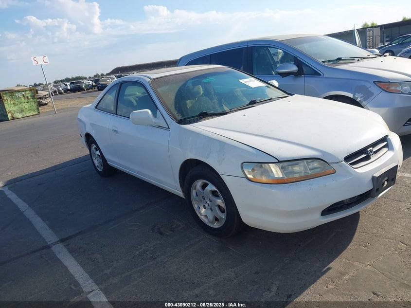 1999 Honda Accord Ex white coupe gasoline 1HGCG3278XA021639 photo #1