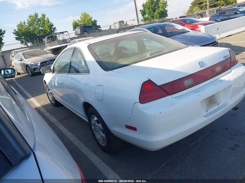 1999 Honda Accord Ex white coupe gasoline 1HGCG3278XA021639 photo #4