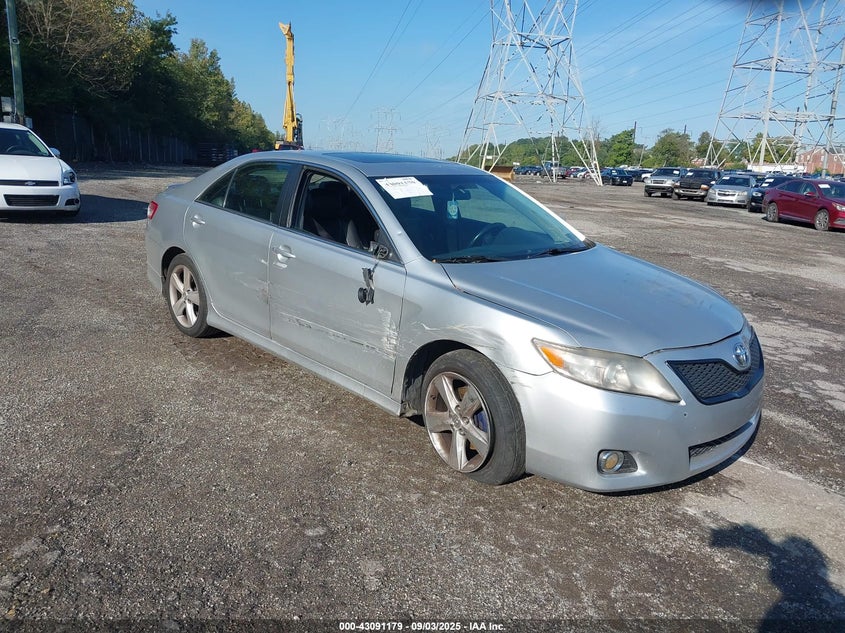 2010 Toyota Camry Se V6 silver sedan gasoline 4T1BK3EK1AU106526 photo #1