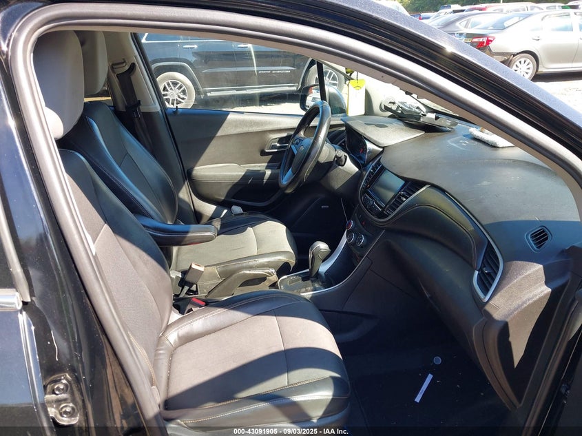2017 CHEVROLET TRAX 1LT - 3GNCJPSB2HL271195