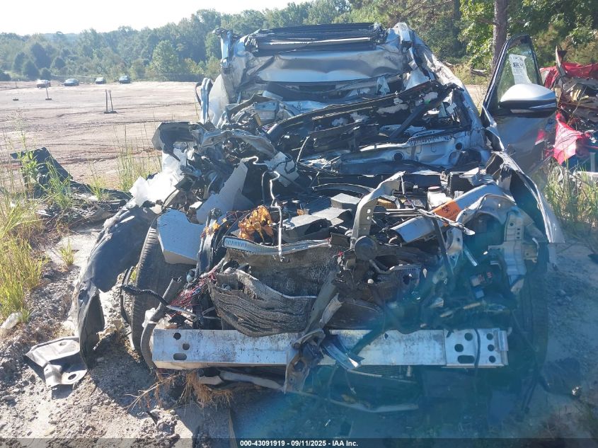 2017 Toyota Highlander Hybrid Limited Platinum VIN: 5TDDGRFH5HS022907 Lot: 43091919