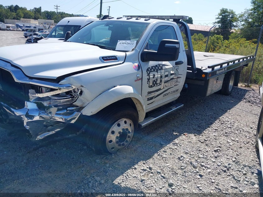 3C7WRNDL3PG545328 2023 RAM 5500 photo no. 2