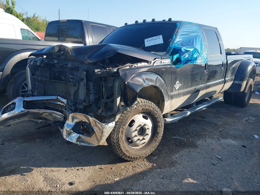1FT8W3DT2DEB03730 2013 FORD F350 photo no. 2
