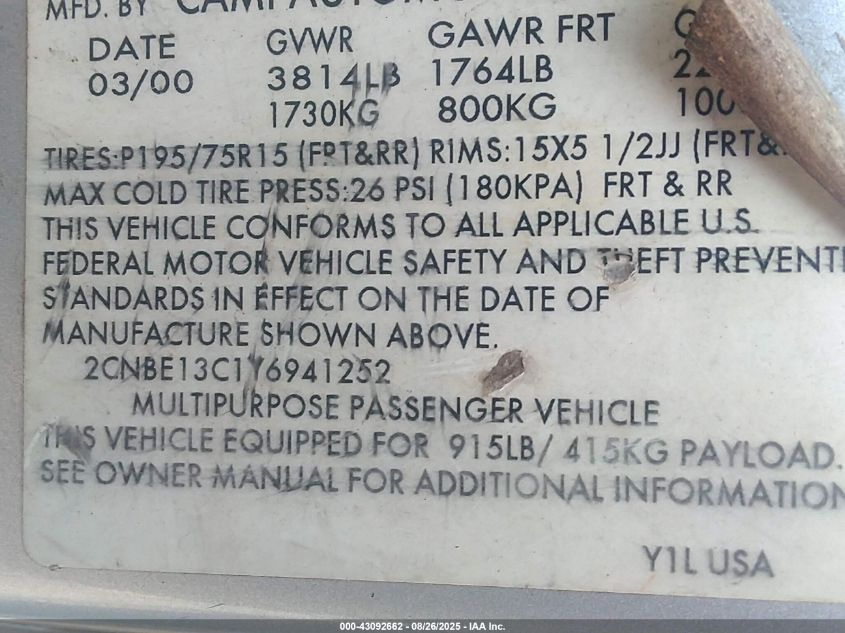 2000 Chevrolet Tracker Hard Top VIN: 2CNBE13C1Y6941252 Lot: 43092662