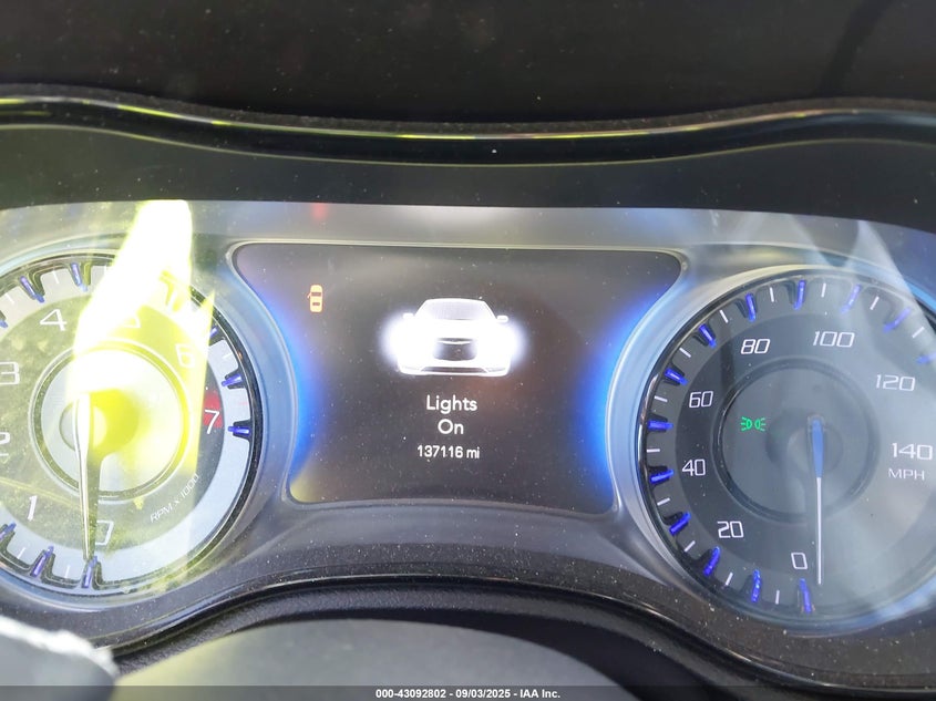 2C3CCAGGXFH763715 2015 CHRYSLER 300 photo no. 7