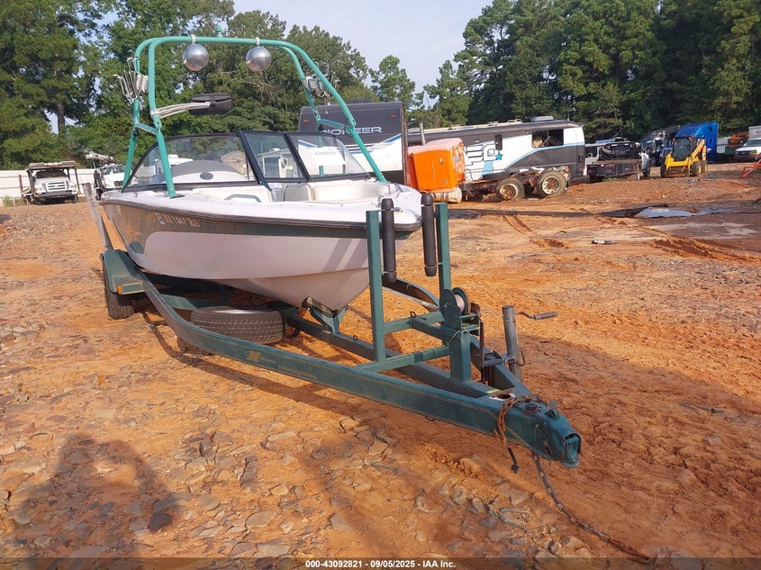 2001 Correct Craft Other white null null CTC14254J001 photo #1