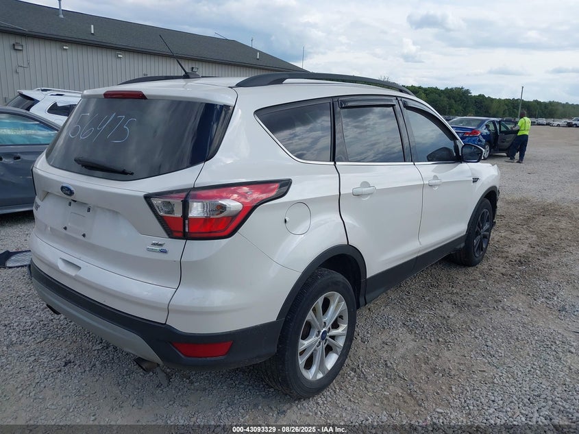 Vin: 1fmcu9gd3juc56475, lot: 43587598, ford escape se 20184