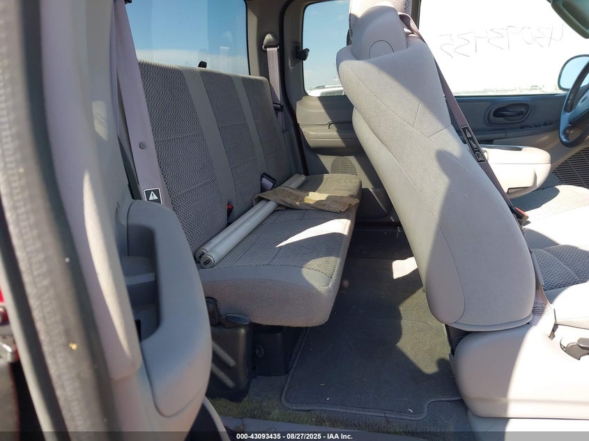 2002 Ford F-150 Lariat/Xl/Xlt VIN: 1FTRX18LX2NB69519 Lot: 43093435