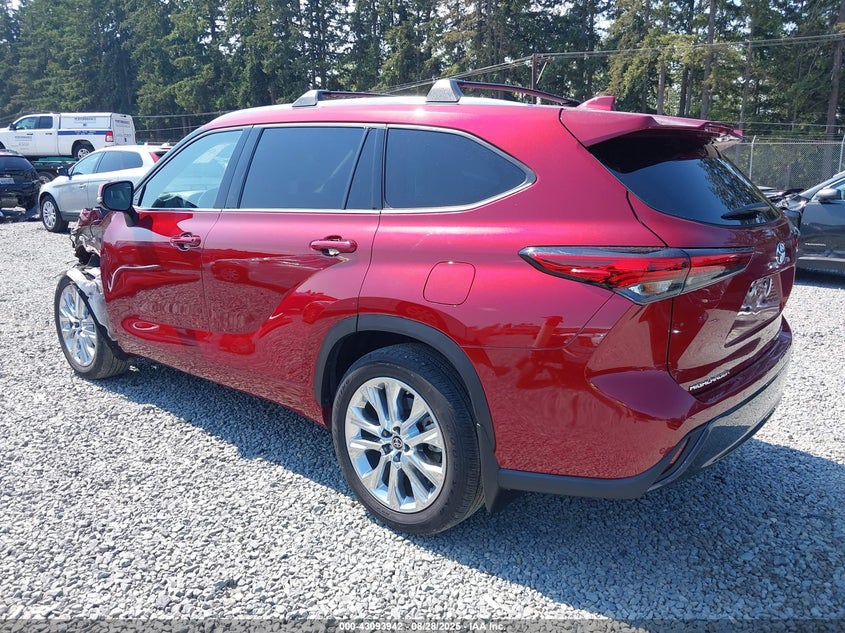 2023 TOYOTA HIGHLANDER LIMITED - 5TDKDRBH3PS017774