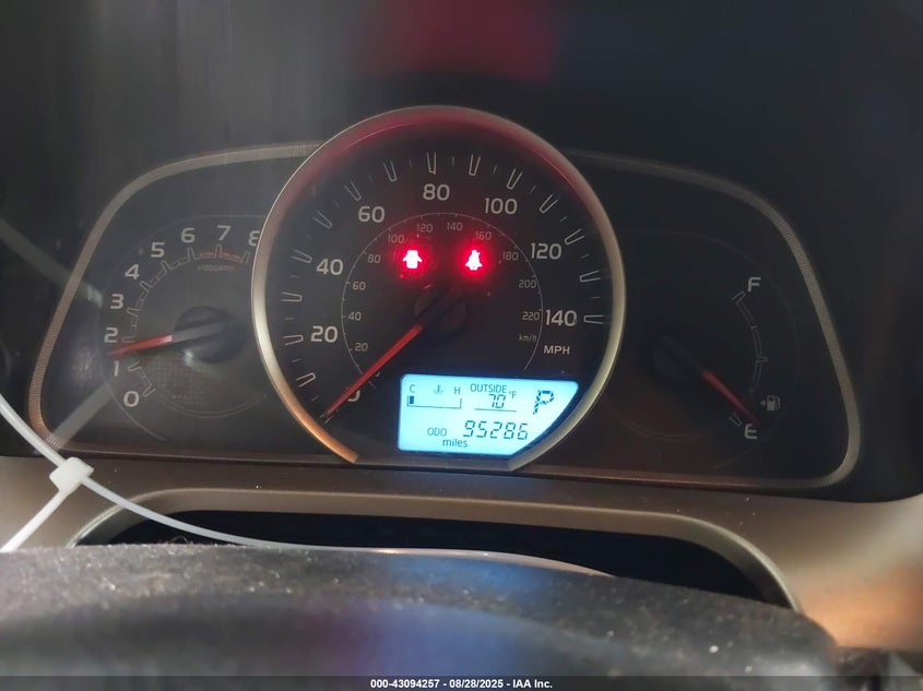 2015 TOYOTA RAV4 XLE - JTMRFREV2FJ029064