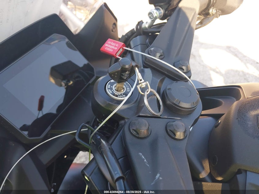 2025 Suzuki Gsx800 F VIN: JS1EM13B9S7101409 Lot: 43094264