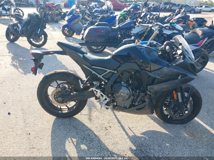 2025 Suzuki Gsx800 F VIN: JS1EM13B9S7101409 Lot: 43094264