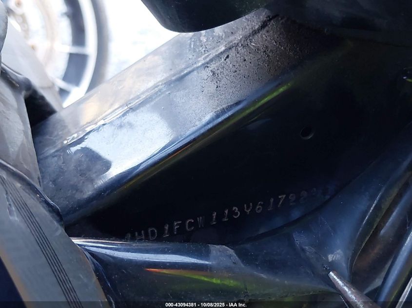 2003 Harley-Davidson Flhtcui VIN: 1HD1FCW113Y617223 Lot: 43094381