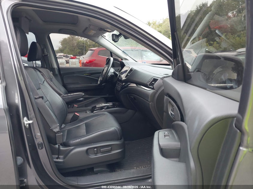 2017 HONDA PILOT ELITE - 5FNYF6H02HB046404