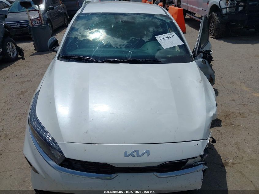 2023 Kia Forte Gt-Line VIN: 3KPF54AD8PE686987 Lot: 43095407