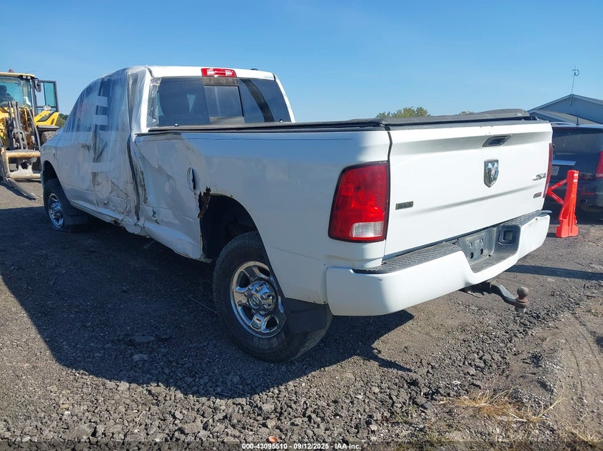 Vin: 3c6ud5jl2cg127870, lot: 43589779, ram 2500 slt 20123